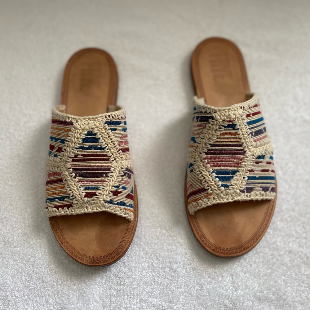 Frye Ava Crochet Slide in Southwest Ivory